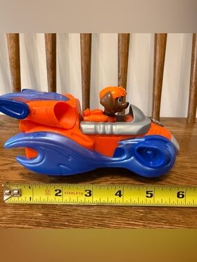 Paw Patrol Zuma Mighty Pups Super Paws Deluxe Hovercraft Vehicle & Figure Set
